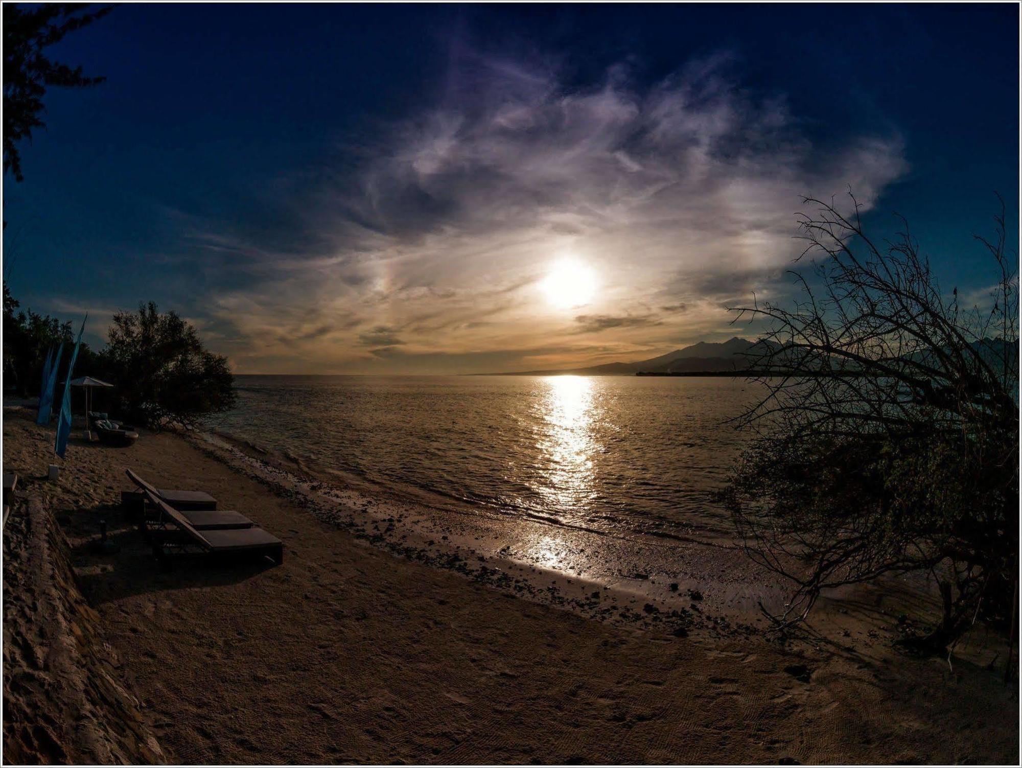 Karma Reef Hotel Gili Trawangan Exterior foto