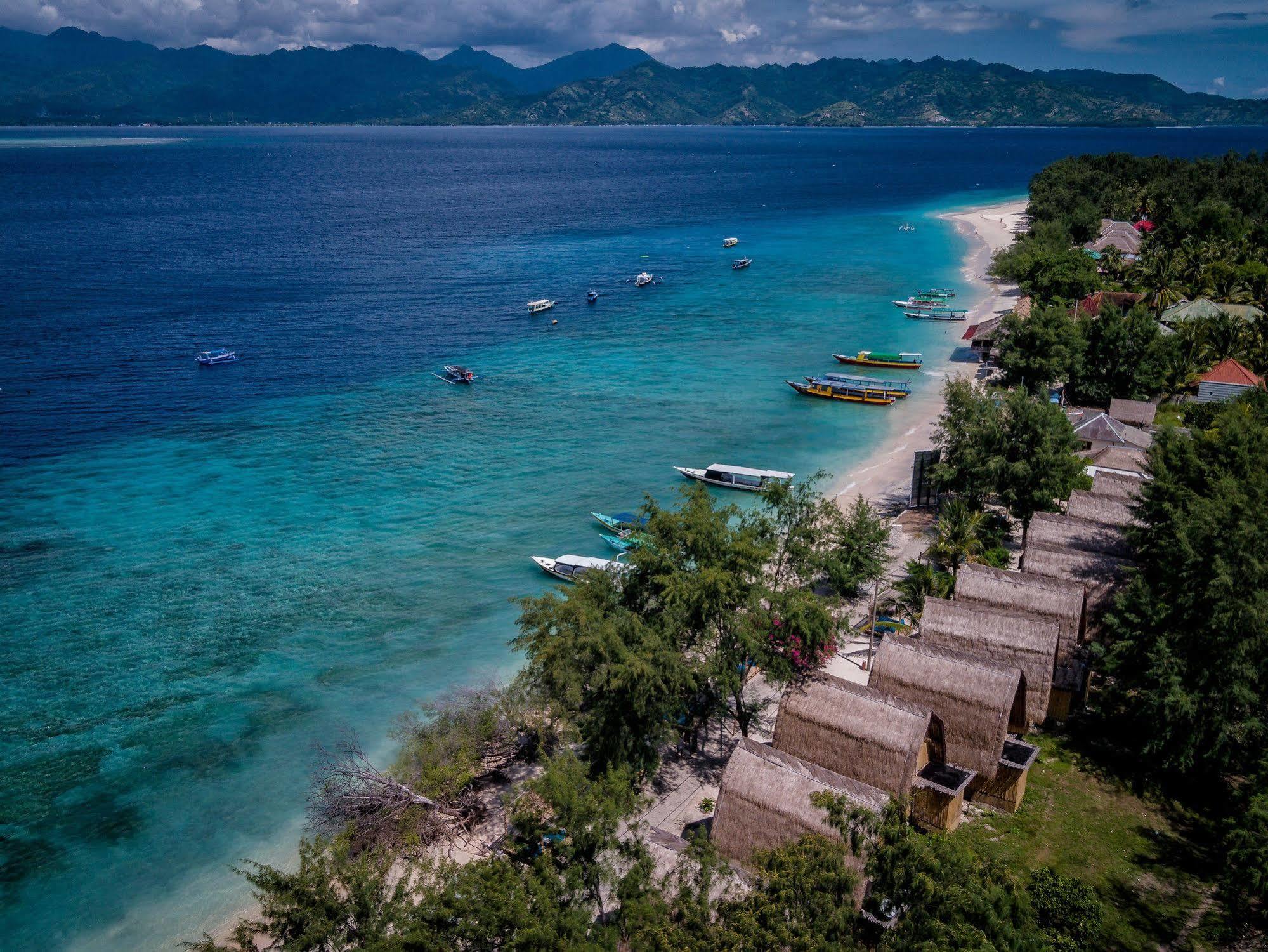 Karma Reef Hotel Gili Trawangan Exterior foto